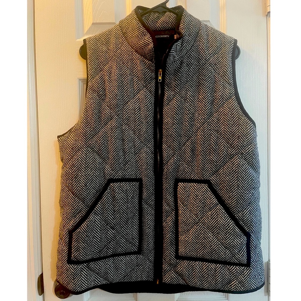 elegant sleeveless vest